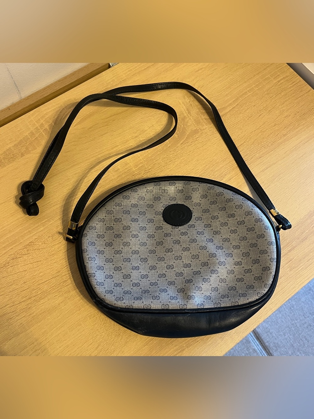 Authentic Gucci Vintage Crossbody Purse Micro GG Logo Leather Mini Shoulder Bag